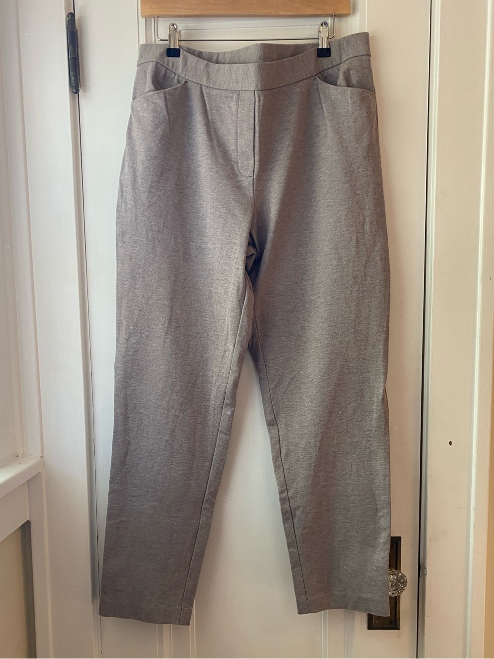 J Jill Ponte Slim Leg pants light heather gray pill on trousers pockets L